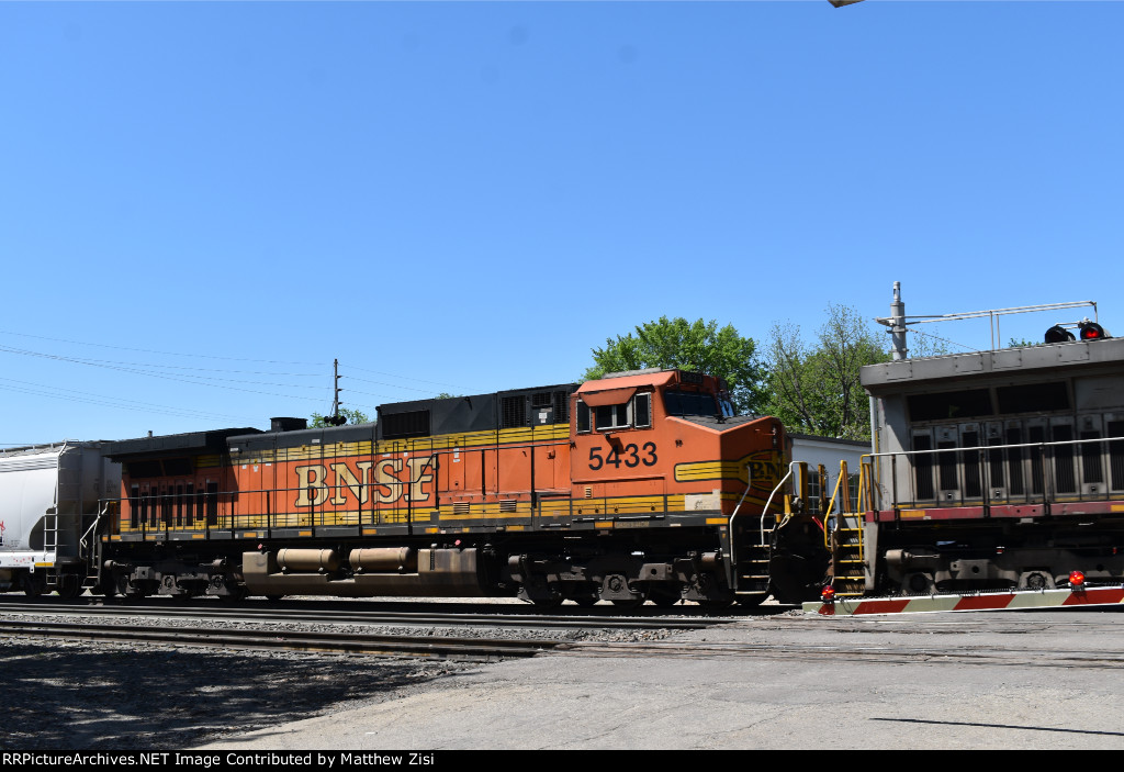 BNSF 5433